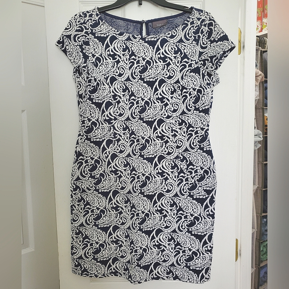 Chic Navy and White Patterned Mini Dress